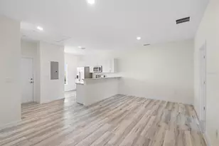 262 Royal Palm Dr, Kissimmee, FL 34743 - Photo 4