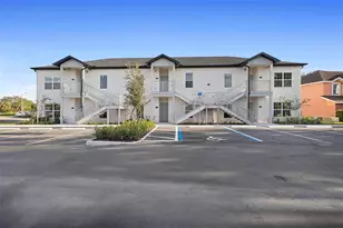 262 Royal Palm Dr, Kissimmee, FL 34743 - Photo 2