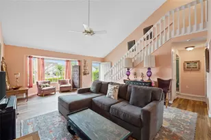 3910 77th Pl E, Sarasota, FL 34243 - Photo 10