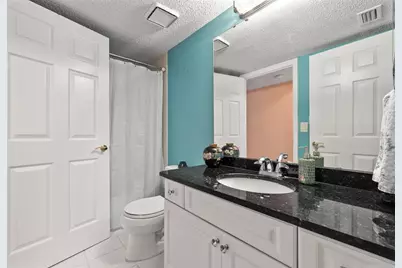 3910 77th Place E, Sarasota, FL 34243 - Photo 32