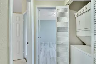 2528 Robert Trent Jones Dr, Orlando, FL 32835 - Photo 16