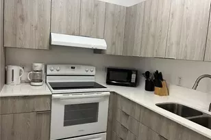 8805 Grand Palms Cir, Kissimmee, FL 34747 - Photo 8