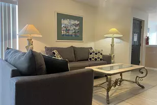 8805 Grand Palms Cir, Kissimmee, FL 34747 - Photo 4