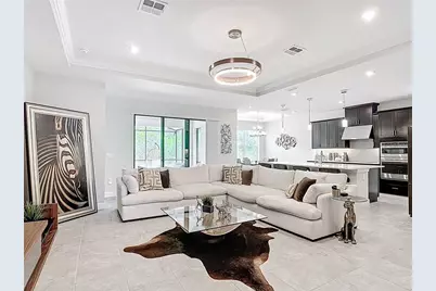 684 San Augusto Drive, Poinciana, FL 34759 - Photo 4