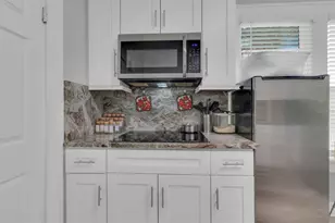 721 Mabbette St, Kissimmee, FL 34741 - Photo 24