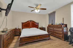 21 N Beaumont Ave, Kissimmee, FL 34741 - Photo 8