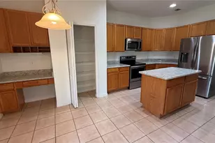 3534 Somerset Cir, Kissimmee, FL 34746 - Photo 6