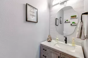 11813 Ginsberg Pl, Orlando, FL 32832 - Photo 8