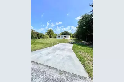 9295 Richmond Rd Road, Saint Cloud, FL 34773 - Photo 2
