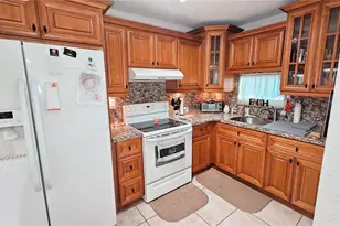 8901 S Hollybrook Blvd, Pembroke Pines, FL 33025 - Photo 4