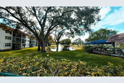 8901 S Hollybrook Blvd #304, Pembroke Pines, FL 33025 - Photo 18