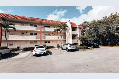 8901 S Hollybrook Blvd #304, Pembroke Pines, FL 33025 - Photo 16