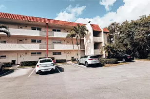 8901 S Hollybrook Blvd, Pembroke Pines, FL 33025 - Photo 16