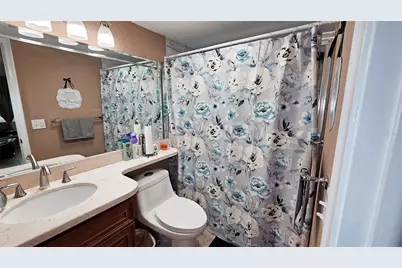 8901 S Hollybrook Blvd #304, Pembroke Pines, FL 33025 - Photo 14