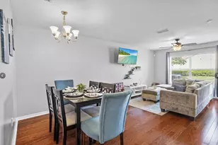 2867 Club Cortile Cir, Kissimmee, FL 34746 - Photo 2