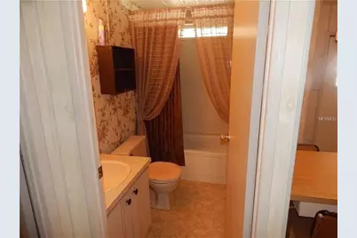 498 Longwood Drive, Venice, FL 34285 - Photo 6