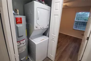 284 Gardner Ln, Kissimmee, FL 34743 - Photo 8