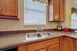 2711 Palm Tree Dr, Kissimmee, FL 34759 - Photo 18