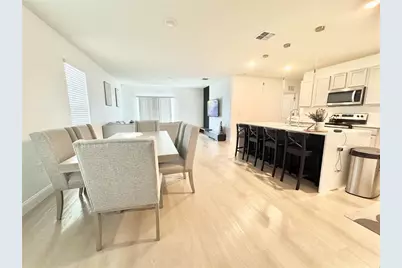 1388 Berry Ln, Davenport, FL 33837 - Photo 2