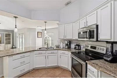 402 Ohio Way, Kissimmee, FL 34759 - Photo 4