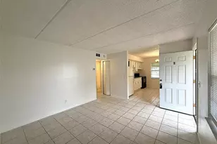 731 Michigan Ct, Saint Cloud, FL 34769 - Photo 10