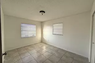 698 Michigan Ct, Saint Cloud, FL 34769 - Photo 8