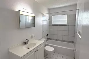 698 Michigan Ct, Saint Cloud, FL 34769 - Photo 10