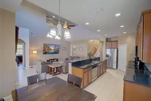 2717 Eagle Cliff Dr, Kissimmee, FL 34746 - Photo 12