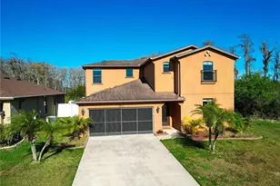 2717 Eagle Cliff Dr, Kissimmee, FL 34746 - Photo 2