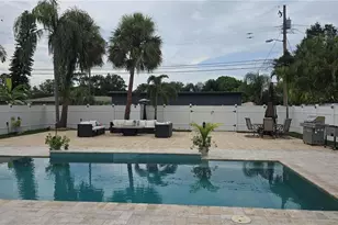 6131 9th Ave S, Gulfport, FL 33707 - Photo 2