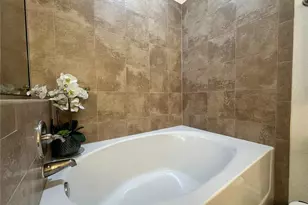 903 Charo Pkwy, Davenport, FL 33897 - Photo 16