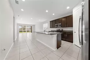 689 Meadow Pointe Dr, Haines City, FL 33844 - Photo 2