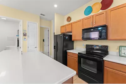 724 Villa Park Road, Poinciana, FL 34759 - Photo 10