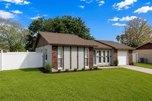 115 Toluca Dr, Kissimmee, FL 34743 - Photo 2
