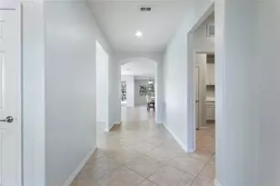 504 Zamora Wy, Davenport, FL 33837 - Photo 8