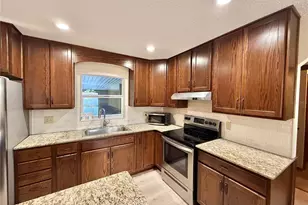 2503 Woodhaven Ct, Orlando, FL 32818 - Photo 12