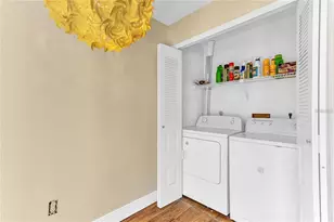 1631 Little Falls Cir, Orlando, FL 32807 - Photo 10