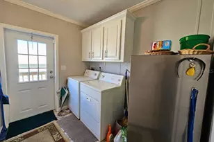 1824 Riverside Dr, Moore Haven, FL 33471 - Photo 16