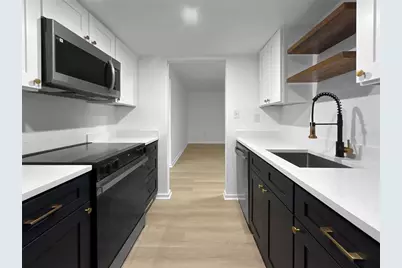 805 Sky Lake Circle #A, Orlando, FL 32809 - Photo 4