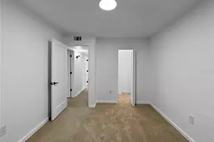 805 Sky Lake Cir, Orlando, FL 32809 - Photo 8