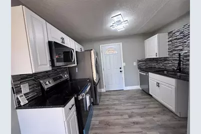 708 Martin L King Jr Avenue, Lakeland, FL 33815 - Photo 8