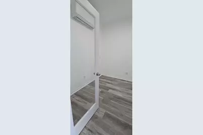 2754 Creekmore Court, Kissimmee, FL 34746 - Photo 4