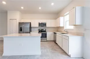 462 Bogey Dr, Davenport, FL 33896 - Photo 4