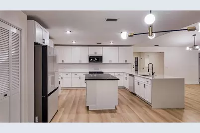 5320 NE 2nd Lane, Ocala, FL 34470 - Photo 4