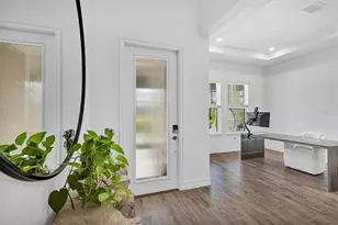 1115 Seagrape Dr, Ruskin, FL 33570 - Photo 6