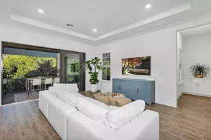 1115 Seagrape Dr, Ruskin, FL 33570 - Photo 10