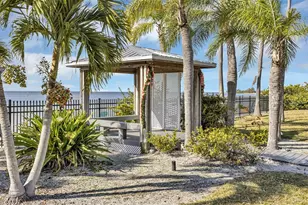 1115 Seagrape Dr, Ruskin, FL 33570 - Photo 52