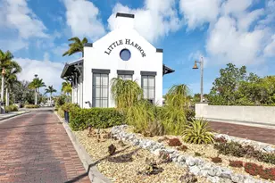 1115 Seagrape Dr, Ruskin, FL 33570 - Photo 32