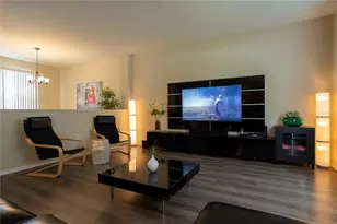 1039 Tourmaline Dr, Kissimmee, FL 34746 - Photo 4