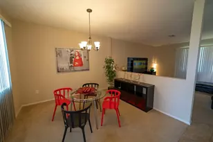 1039 Tourmaline Dr, Kissimmee, FL 34746 - Photo 2